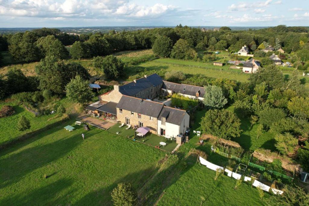 Gite De La Porte Du Parc Les Iffs Exterior foto